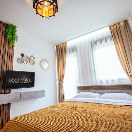 Royal Luxury Apartment Вършац Екстериор снимка