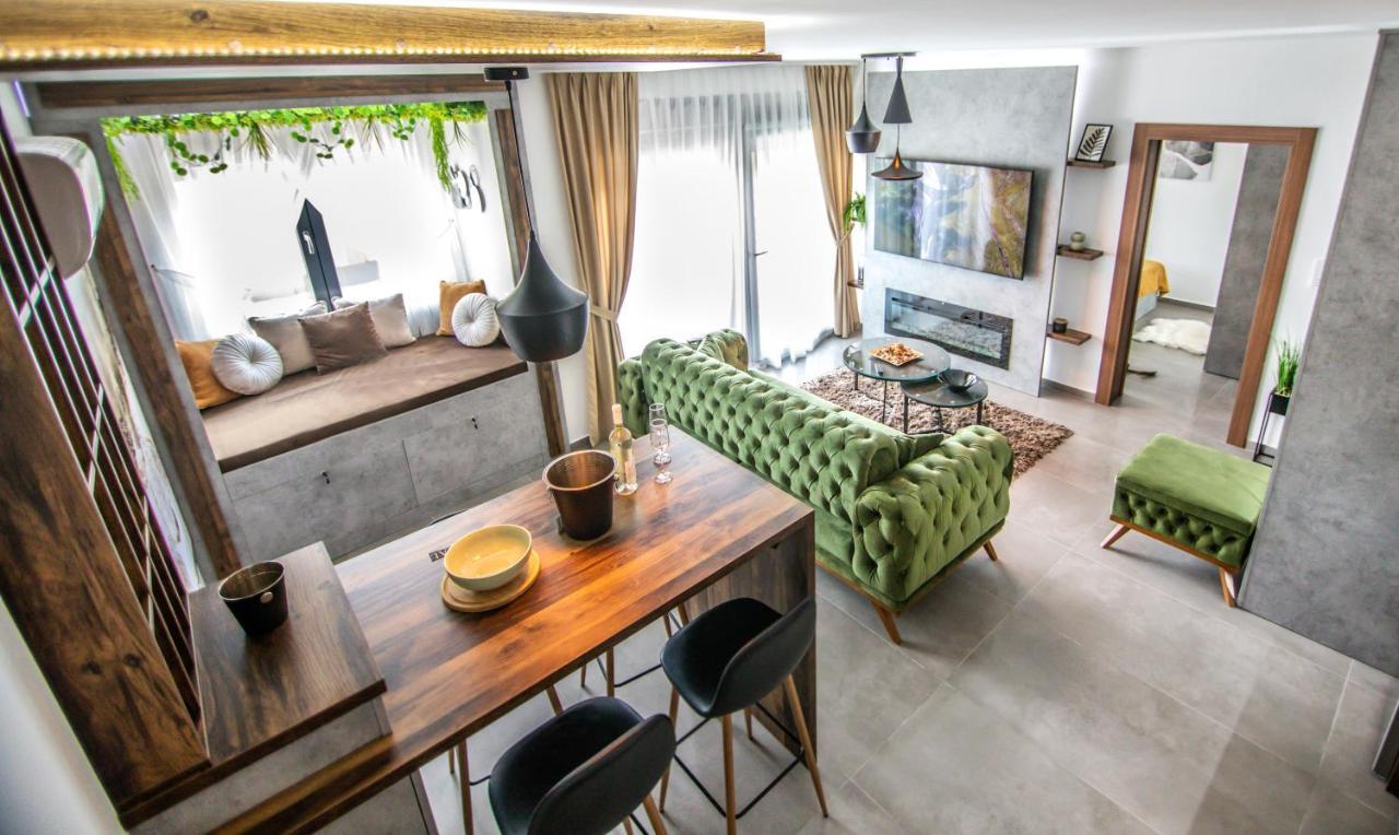 Royal Luxury Apartment Вършац Екстериор снимка