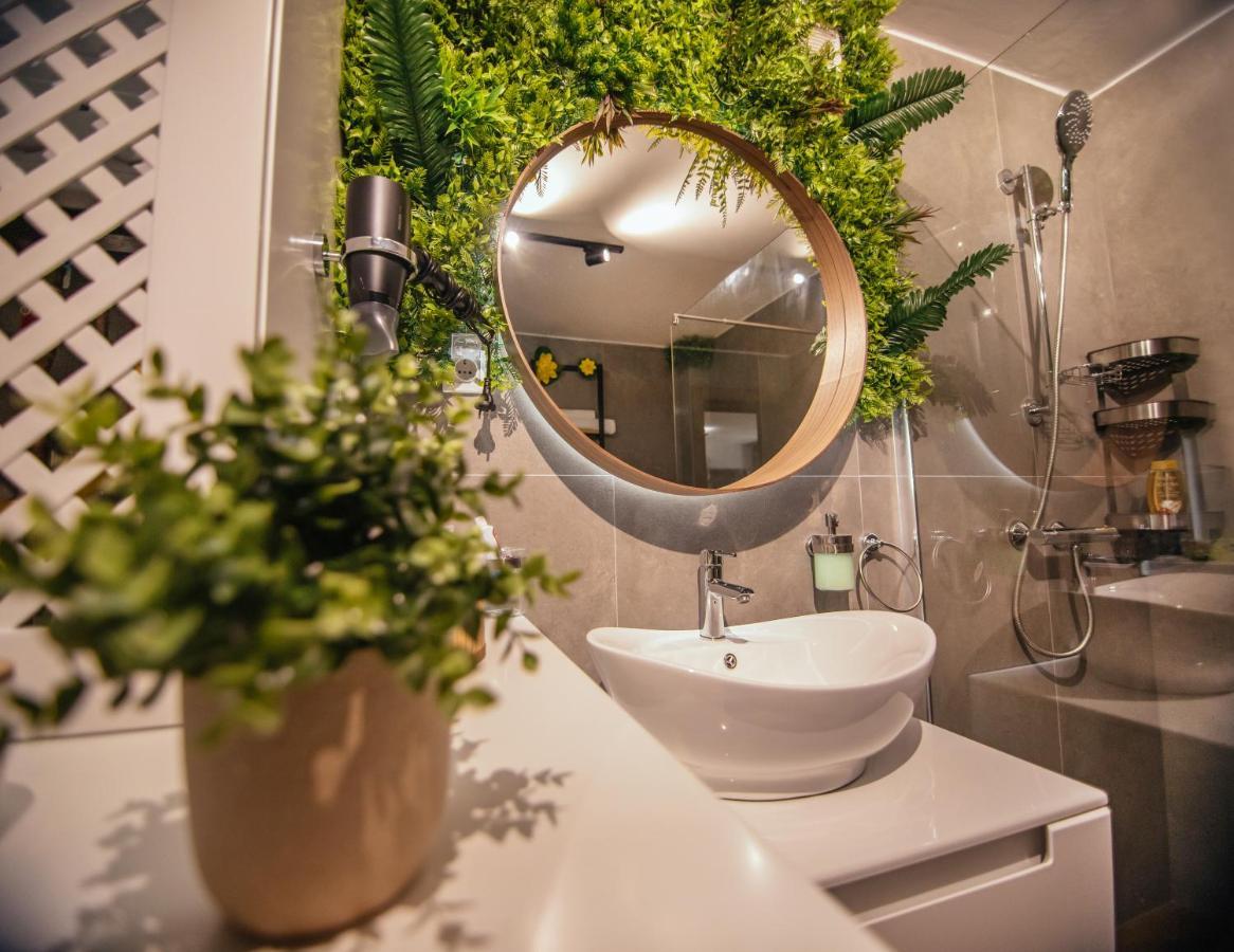 Royal Luxury Apartment Вършац Екстериор снимка