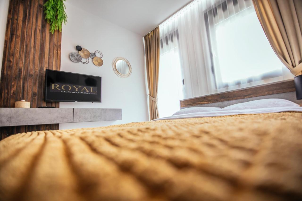 Royal Luxury Apartment Вършац Екстериор снимка